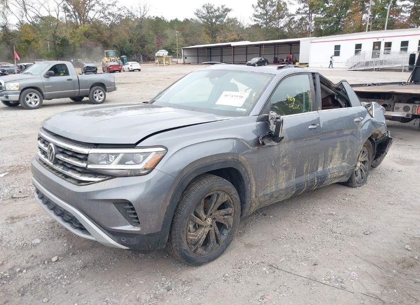 Photo 2 of 2022 Volkswagen Atlas 3.6L V6 SE W/TECHNOLOGY (VIN 1V2JR2CA0NC511870)