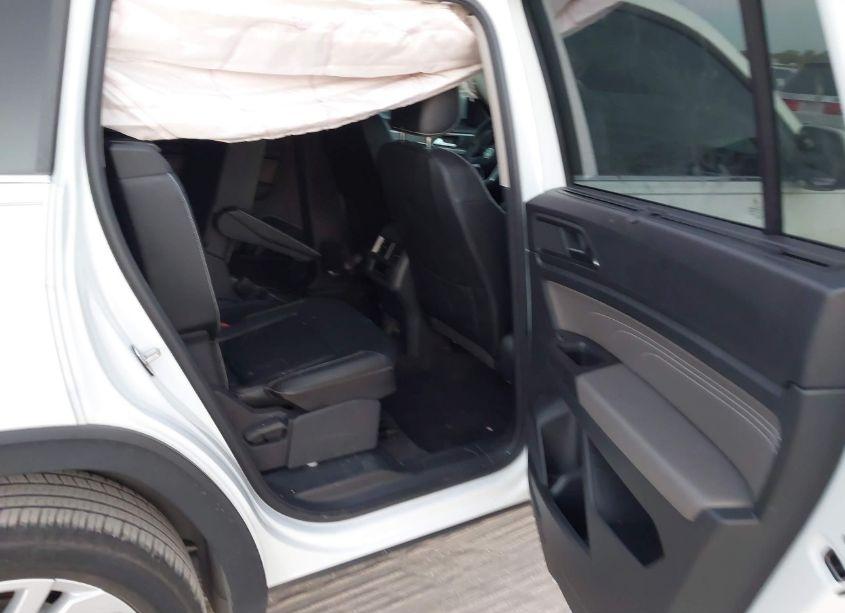 Photo 8 of 2023 Volkswagen Atlas 3.6L V6 SE W/TECHNOLOGY (VIN 1V2JR2CA1PC520905)