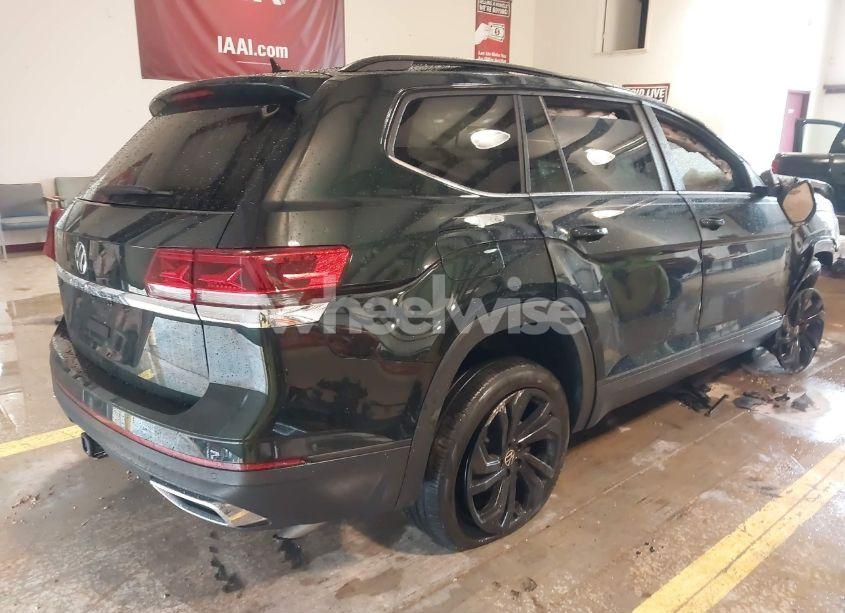 Photo 4 of 2022 Volkswagen Atlas 3.6L V6 SE W/TECHNOLOGY (VIN 1V2JR2CA3NC512947)