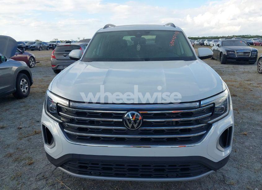 Photo 6 of 2024 Volkswagen Atlas 2.0T SE W/TECHNOLOGY (VIN 1V2JR2CA4RC585962)