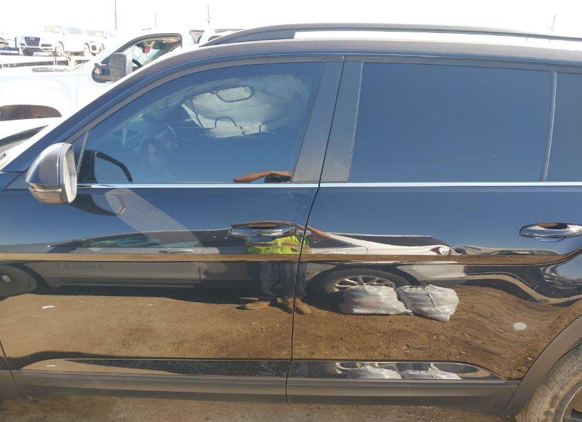 Photo 14 of 2022 Volkswagen Atlas 3.6L V6 SE W/TECHNOLOGY (VIN 1V2JR2CA5NC560238)