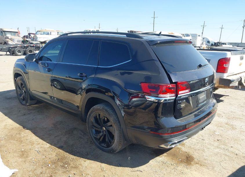 Photo 3 of 2022 Volkswagen Atlas 3.6L V6 SE W/TECHNOLOGY (VIN 1V2JR2CA5NC560238)