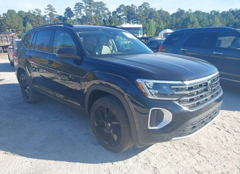 2024 Volkswagen Atlas 2.0T SE W/TECHNOLOGY (VIN 1V2JR2CA5RC611906) main photo