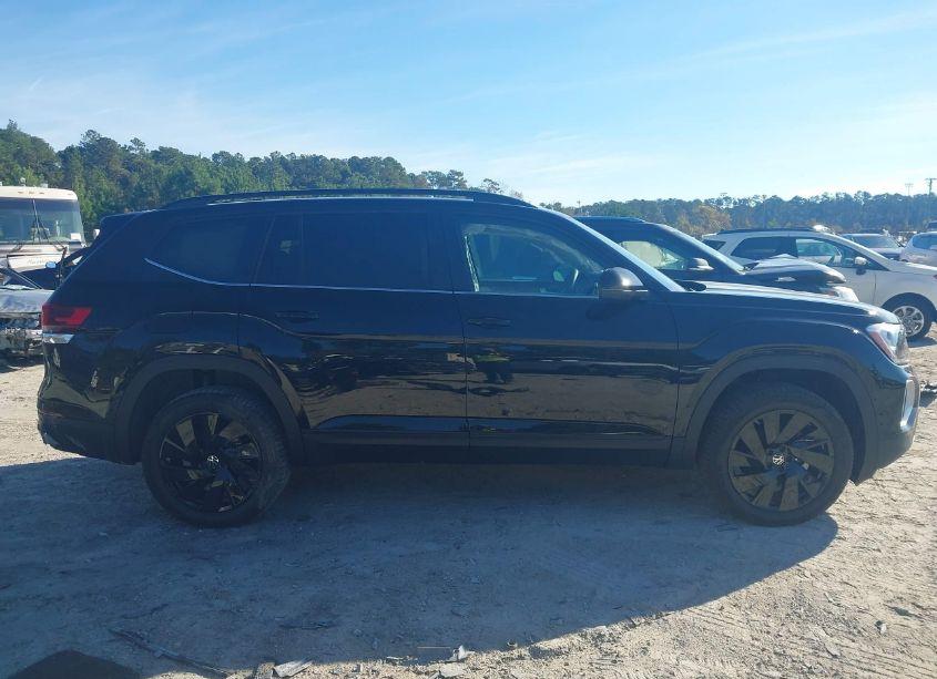 Photo 13 of 2024 Volkswagen Atlas 2.0T SE W/TECHNOLOGY (VIN 1V2JR2CA5RC611906)