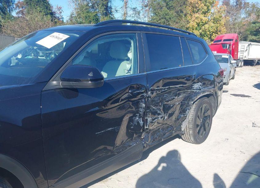 Photo 6 of 2024 Volkswagen Atlas 2.0T SE W/TECHNOLOGY (VIN 1V2JR2CA5RC611906)