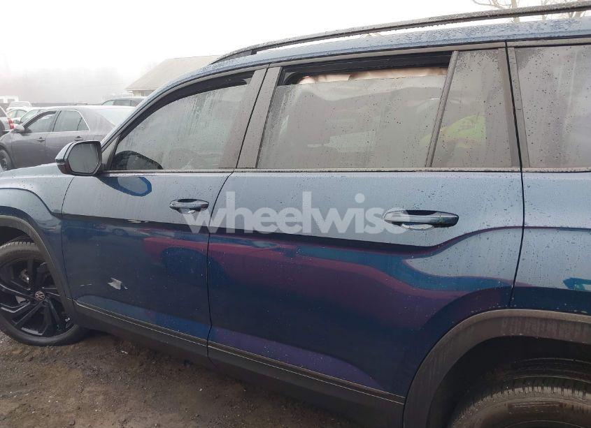 Photo 15 of 2023 Volkswagen Atlas 3.6L V6 SE W/TECHNOLOGY (VIN 1V2JR2CA6PC543788)