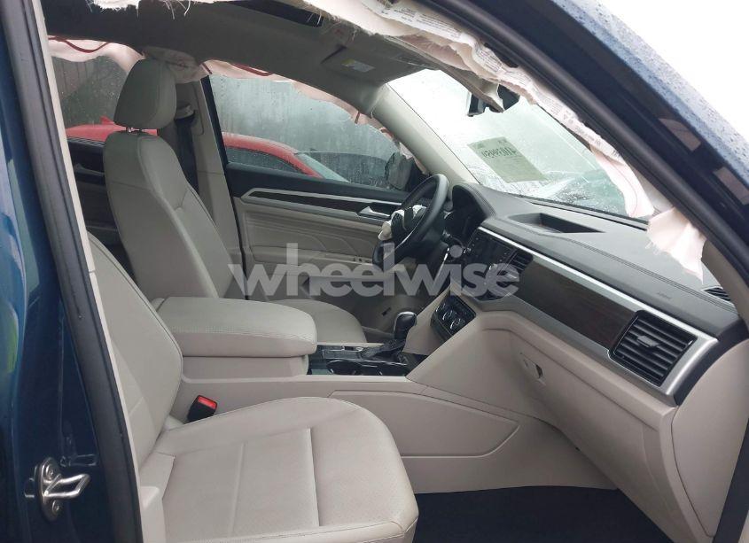 Photo 5 of 2023 Volkswagen Atlas 3.6L V6 SE W/TECHNOLOGY (VIN 1V2JR2CA6PC543788)