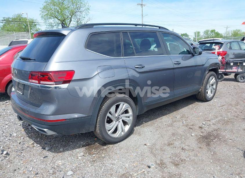 Photo 4 of 2022 Volkswagen Atlas 3.6L V6 SE W/TECHNOLOGY (VIN 1V2JR2CA7NC523045)