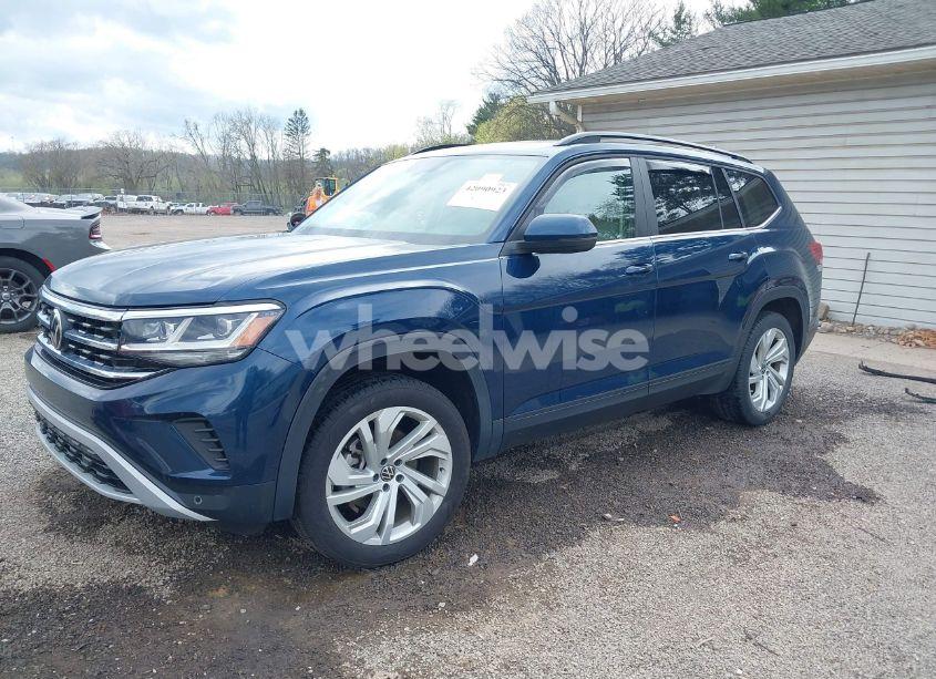 Photo 2 of 2021 Volkswagen Atlas 3.6L V6 SE W/TECHNOLOGY (VIN 1V2JR2CA9MC547054)