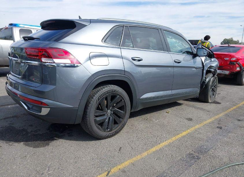 Photo 4 of 2022 Volkswagen Atlas CROSS SPORT 2.0T SE W/TECHNOLOGY (VIN 1V2KC2CA5NC220934)