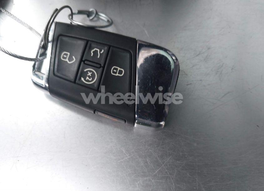 Photo 11 of 2021 Volkswagen Atlas CROSS SPORT 2.0T SE W/TECHNOLOGY (VIN 1V2KC2CA9MC204511)