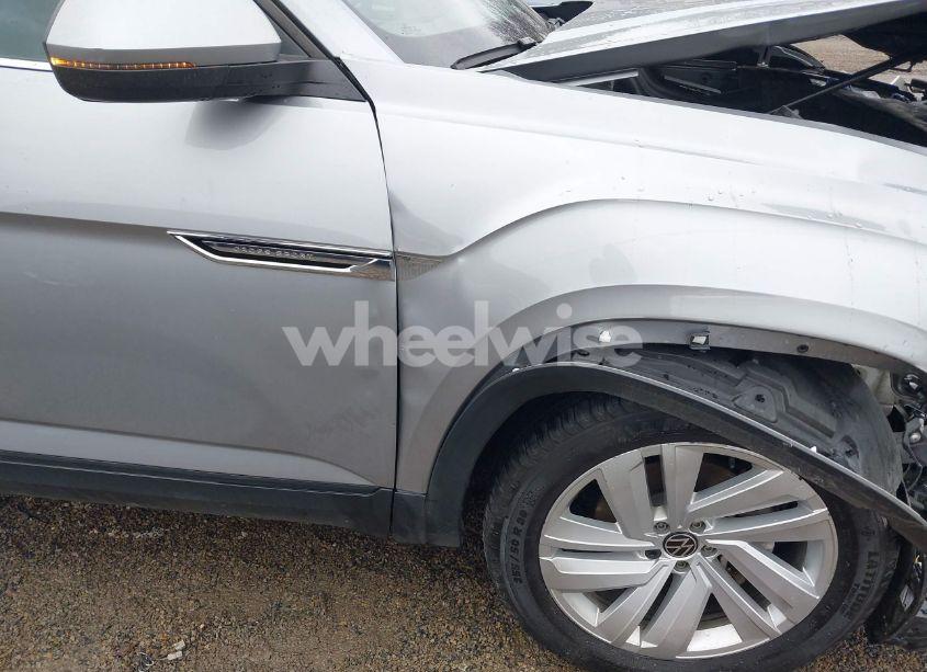 Photo 18 of 2021 Volkswagen Atlas CROSS SPORT 2.0T SE W/TECHNOLOGY (VIN 1V2KC2CA9MC204511)