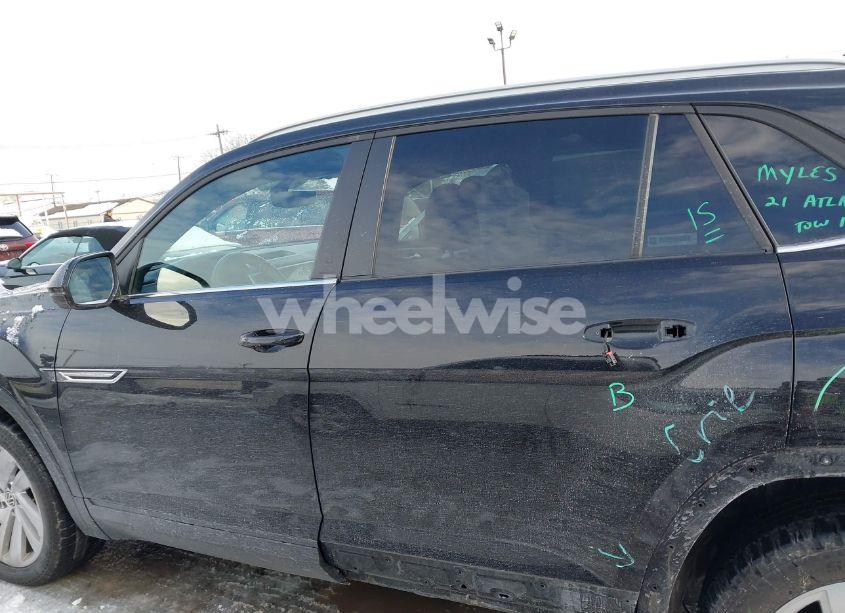 Photo 14 of 2021 Volkswagen Atlas CROSS SPORT 3.6L V6 SE W/TECHNOLOGY (VIN 1V2KE2CA0MC231882)