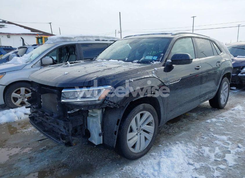 Photo 2 of 2021 Volkswagen Atlas CROSS SPORT 3.6L V6 SE W/TECHNOLOGY (VIN 1V2KE2CA0MC231882)