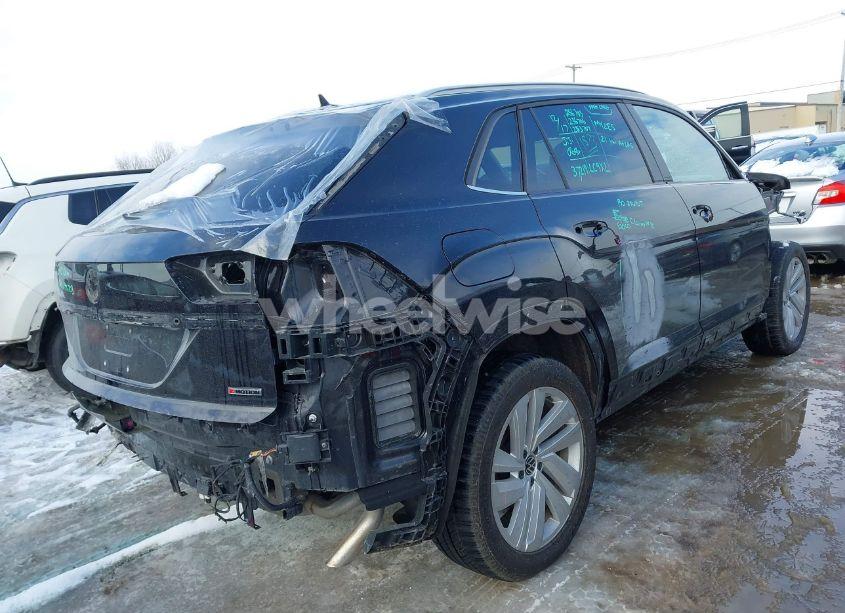 Photo 4 of 2021 Volkswagen Atlas CROSS SPORT 3.6L V6 SE W/TECHNOLOGY (VIN 1V2KE2CA0MC231882)