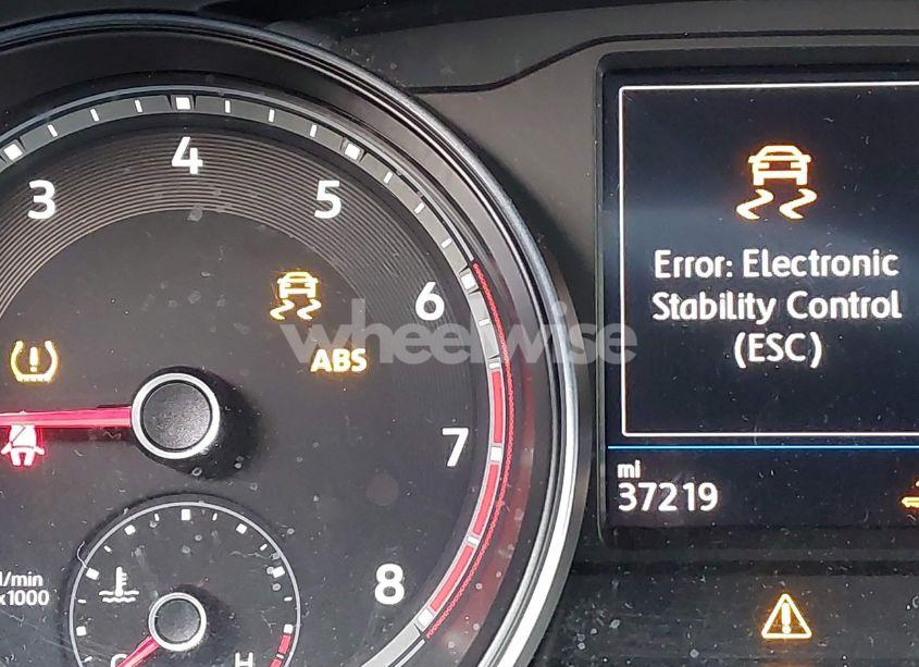 Photo 7 of 2021 Volkswagen Atlas CROSS SPORT 3.6L V6 SE W/TECHNOLOGY (VIN 1V2KE2CA0MC231882)