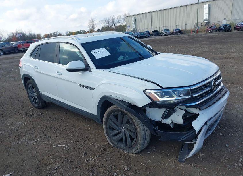 2023 Volkswagen Atlas CROSS SPORT 3.6L V6 SE W/TECHNOLOGY (VIN 1V2KE2CA0PC218053) main photo