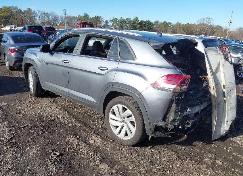 Photo 3 of 2023 Volkswagen Atlas CROSS SPORT 3.6L V6 SE W/TECHNOLOGY (VIN 1V2KE2CA1PC227344)