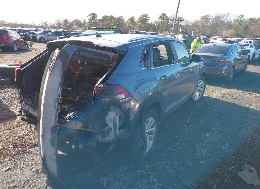 Photo 4 of 2023 Volkswagen Atlas CROSS SPORT 3.6L V6 SE W/TECHNOLOGY (VIN 1V2KE2CA1PC227344)