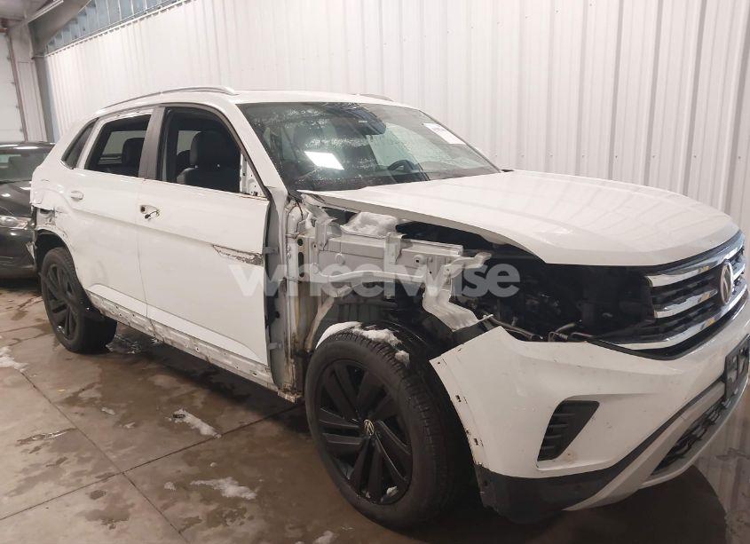 2022 Volkswagen Atlas CROSS SPORT 3.6L V6 SE W/TECHNOLOGY (VIN 1V2KE2CA2NC207116) main photo