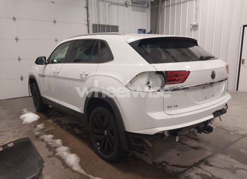 Photo 3 of 2022 Volkswagen Atlas CROSS SPORT 3.6L V6 SE W/TECHNOLOGY (VIN 1V2KE2CA2NC207116)