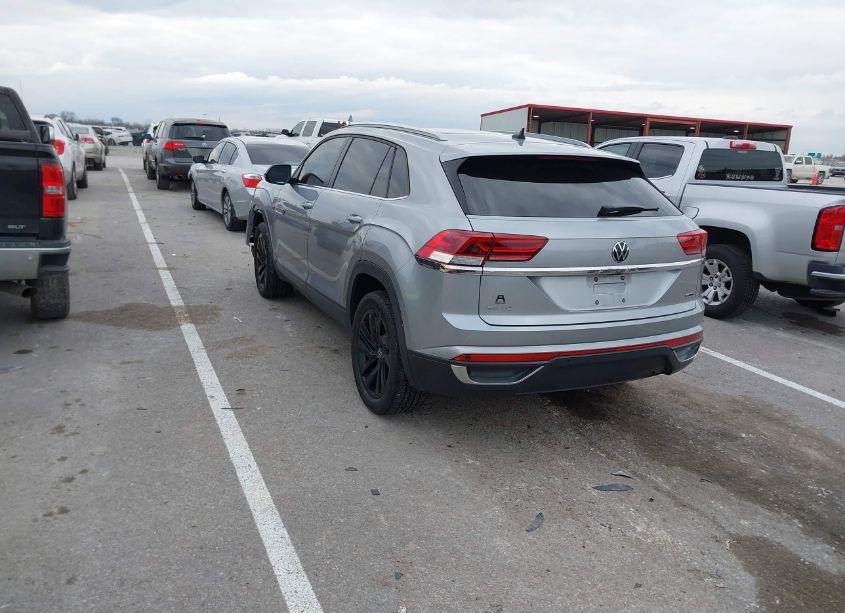 Photo 3 of 2022 Volkswagen Atlas CROSS SPORT 3.6L V6 SE W/TECHNOLOGY (VIN 1V2KE2CA2NC211716)