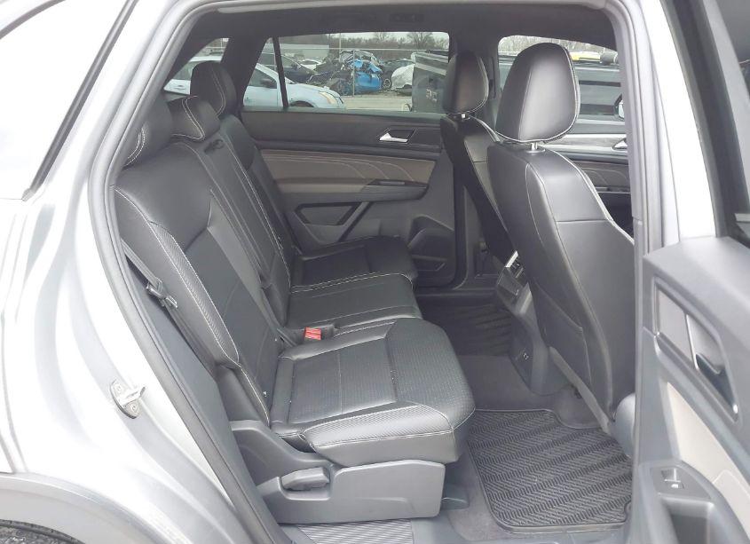 Photo 8 of 2022 Volkswagen Atlas CROSS SPORT 3.6L V6 SE W/TECHNOLOGY (VIN 1V2KE2CA2NC211716)