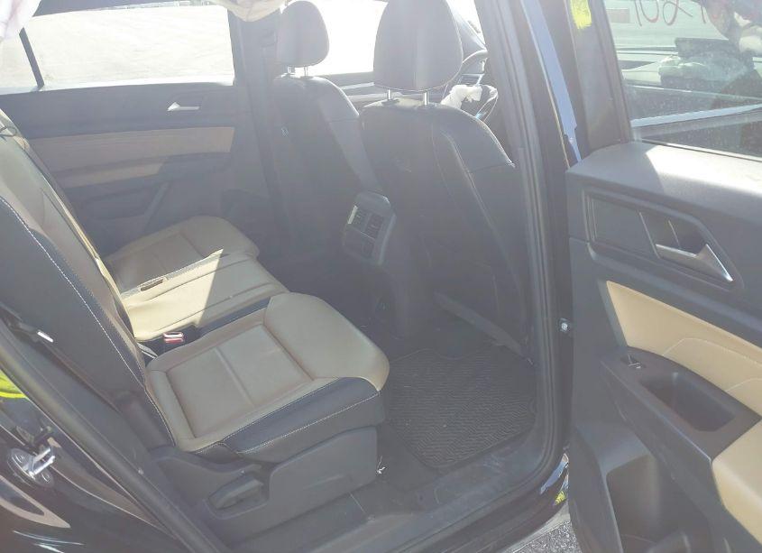 Photo 8 of 2022 Volkswagen Atlas CROSS SPORT 3.6L V6 SE W/TECHNOLOGY (VIN 1V2KE2CA3NC213846)