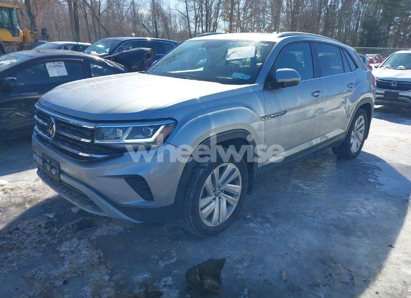 Photo 2 of 2021 Volkswagen Atlas CROSS SPORT 3.6L V6 SE W/TECHNOLOGY (VIN 1V2KE2CA4MC228516)