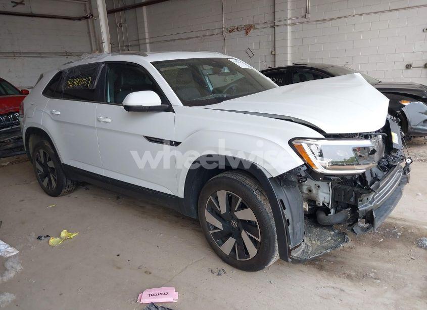 2024 Volkswagen Atlas CROSS SPORT 2.0T SE W/TECHNOLOGY (VIN 1V2KE2CA4RC208435) main photo