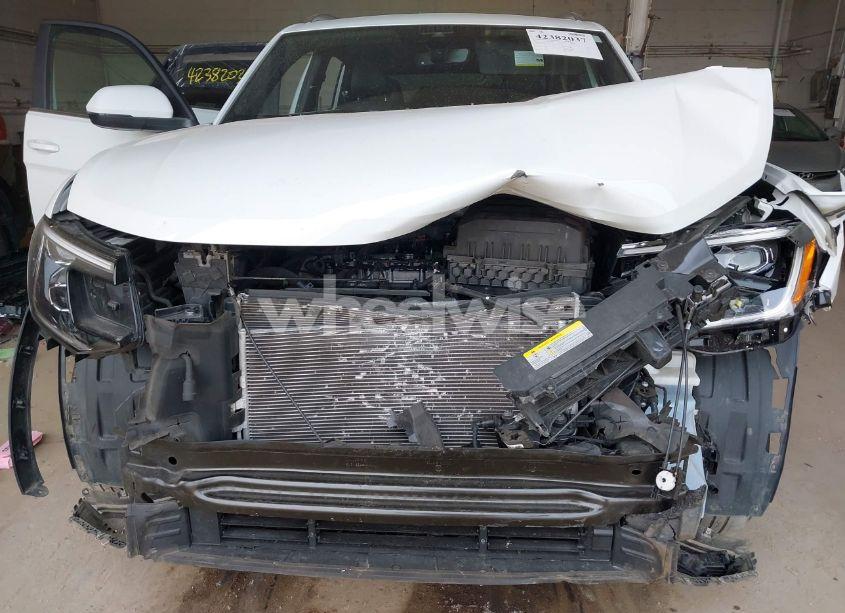 Photo 12 of 2024 Volkswagen Atlas CROSS SPORT 2.0T SE W/TECHNOLOGY (VIN 1V2KE2CA4RC208435)