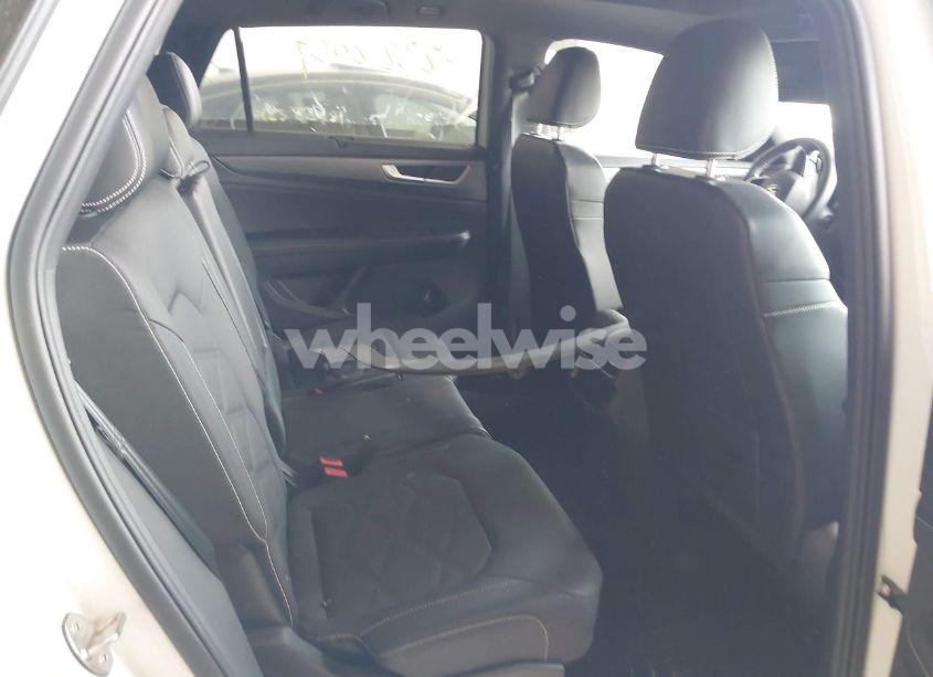 Photo 8 of 2024 Volkswagen Atlas CROSS SPORT 2.0T SE W/TECHNOLOGY (VIN 1V2KE2CA4RC208435)