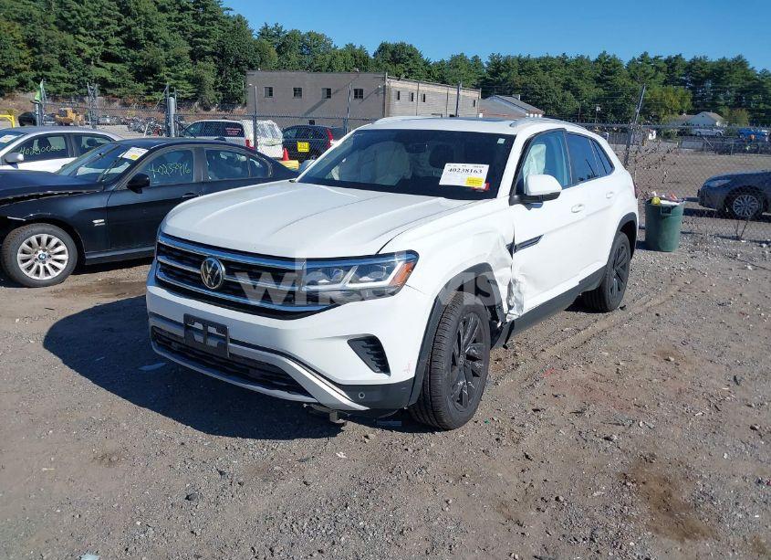 Photo 2 of 2022 Volkswagen Atlas CROSS SPORT 3.6L V6 SE W/TECHNOLOGY (VIN 1V2KE2CA5NC201682)