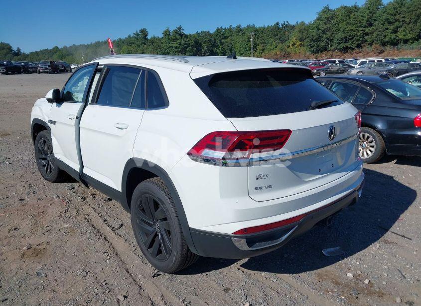 Photo 3 of 2022 Volkswagen Atlas CROSS SPORT 3.6L V6 SE W/TECHNOLOGY (VIN 1V2KE2CA5NC201682)