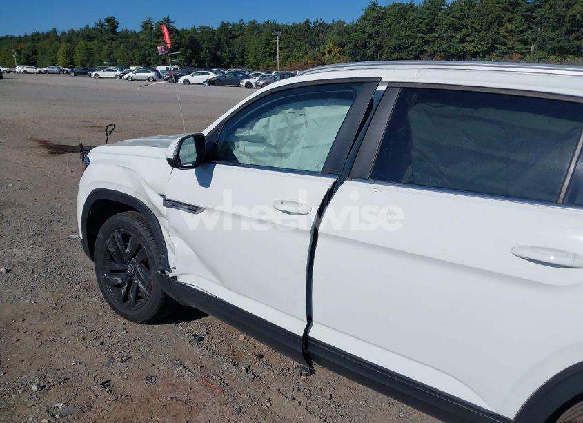 Photo 6 of 2022 Volkswagen Atlas CROSS SPORT 3.6L V6 SE W/TECHNOLOGY (VIN 1V2KE2CA5NC201682)