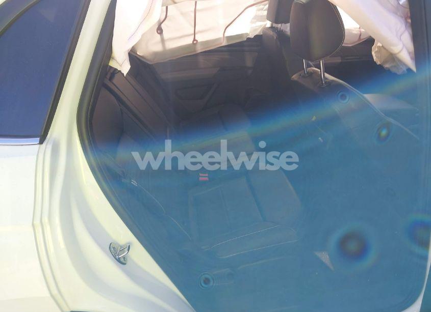 Photo 8 of 2022 Volkswagen Atlas CROSS SPORT 3.6L V6 SE W/TECHNOLOGY (VIN 1V2KE2CA5NC201682)