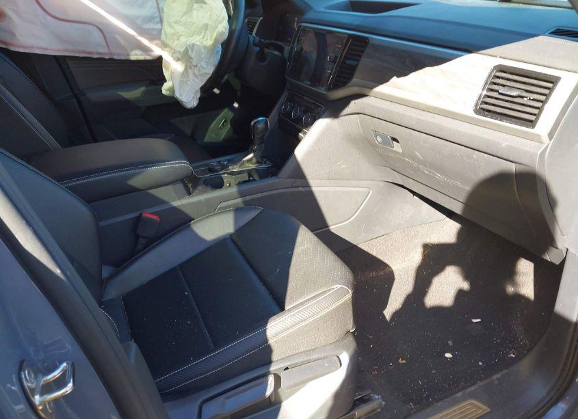 Photo 5 of 2022 Volkswagen Atlas CROSS SPORT 3.6L V6 SE W/TECHNOLOGY (VIN 1V2KE2CA7NC201862)