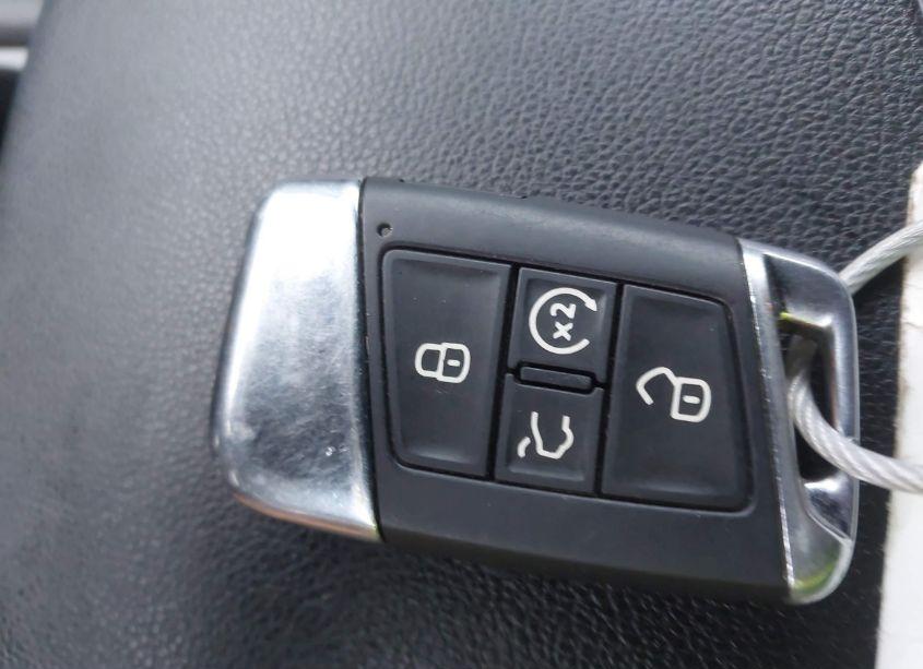 Photo 11 of 2022 Volkswagen Atlas CROSS SPORT 3.6L V6 SE W/TECHNOLOGY (VIN 1V2KE2CA8NC227581)