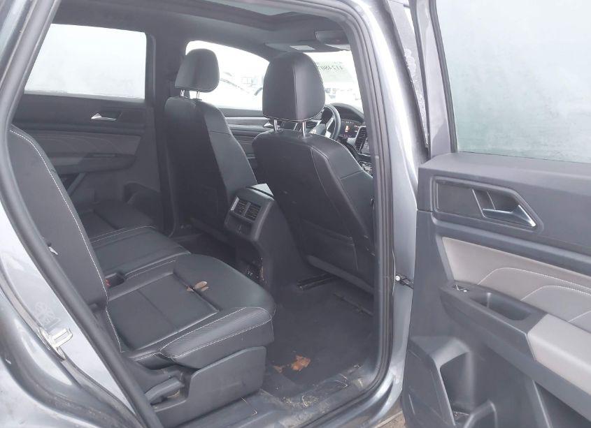 Photo 8 of 2022 Volkswagen Atlas CROSS SPORT 3.6L V6 SE W/TECHNOLOGY (VIN 1V2KE2CA8NC227581)