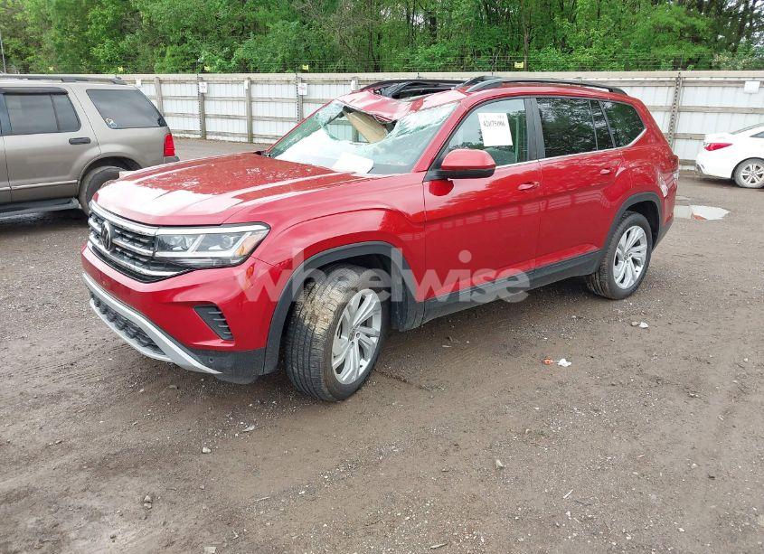 Photo 2 of 2022 Volkswagen Atlas 2.0T SE W/TECHNOLOGY (VIN 1V2KP2CA0NC522555)