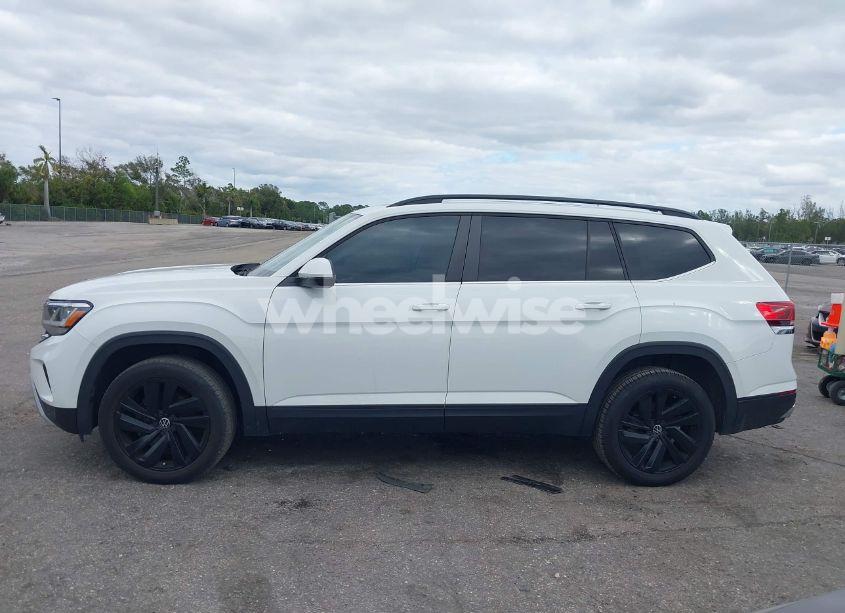 Photo 14 of 2021 Volkswagen Atlas 2.0T SE W/TECHNOLOGY (VIN 1V2KP2CA7MC525144)