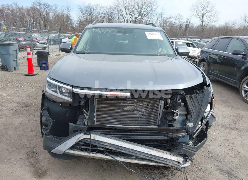 Photo 13 of 2021 Volkswagen Atlas 3.6L V6 SE W/TECHNOLOGY (VIN 1V2KR2CA0MC570498)