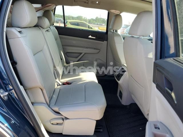 Photo 9 of 2023 VOLKSWAGEN ATLAS SE (VIN 1V2KR2CA0PC501301)