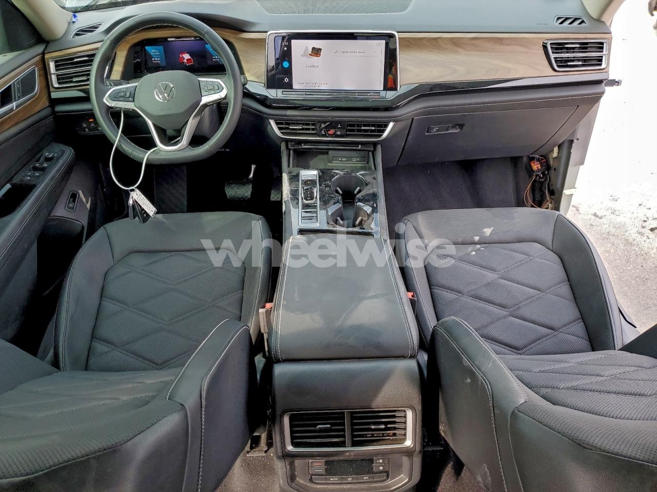 Photo 8 of 2024 VOLKSWAGEN ATLAS SE (VIN 1V2KR2CA0RC607377)