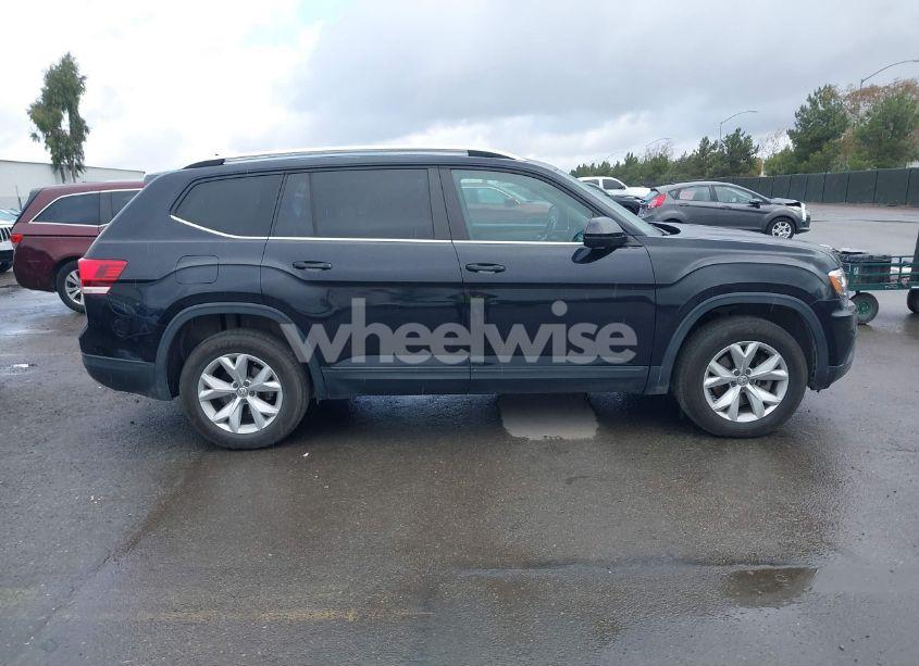 Photo 13 of 2018 Volkswagen Atlas 3.6L V6 SE (VIN 1V2KR2CA1JC543807)