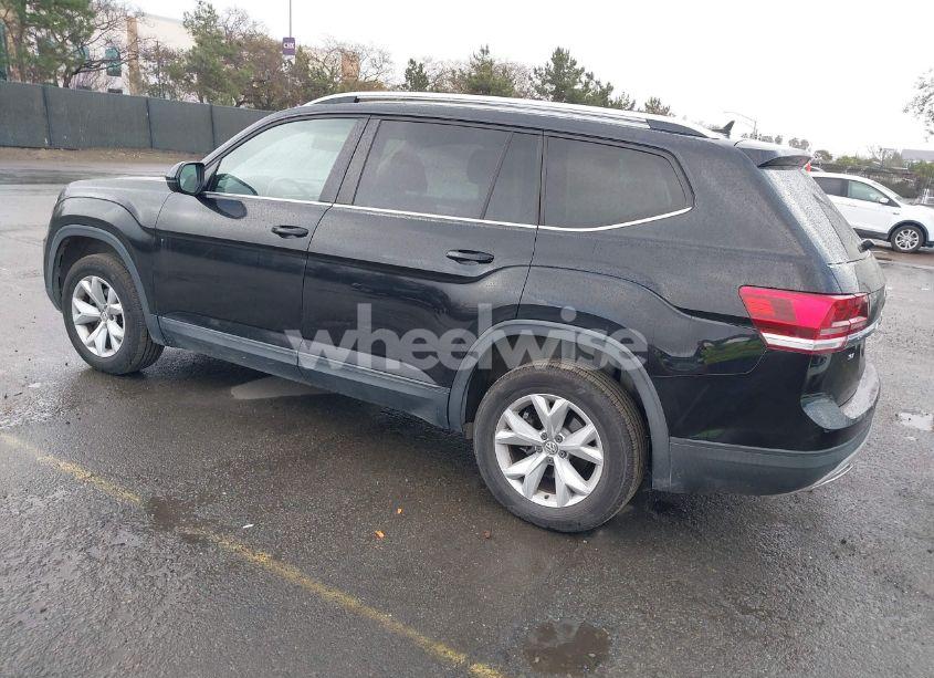 Photo 3 of 2018 Volkswagen Atlas 3.6L V6 SE (VIN 1V2KR2CA1JC543807)