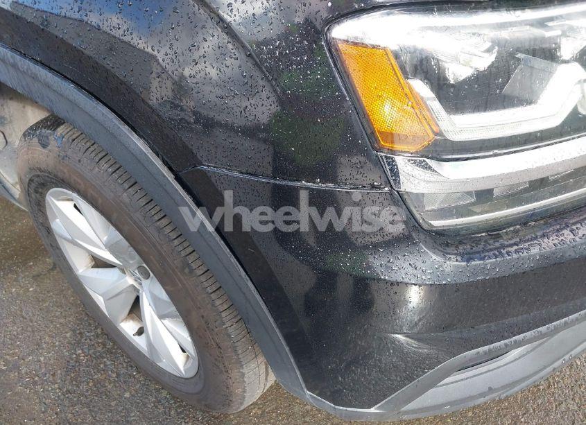 Photo 6 of 2018 Volkswagen Atlas 3.6L V6 SE (VIN 1V2KR2CA1JC543807)