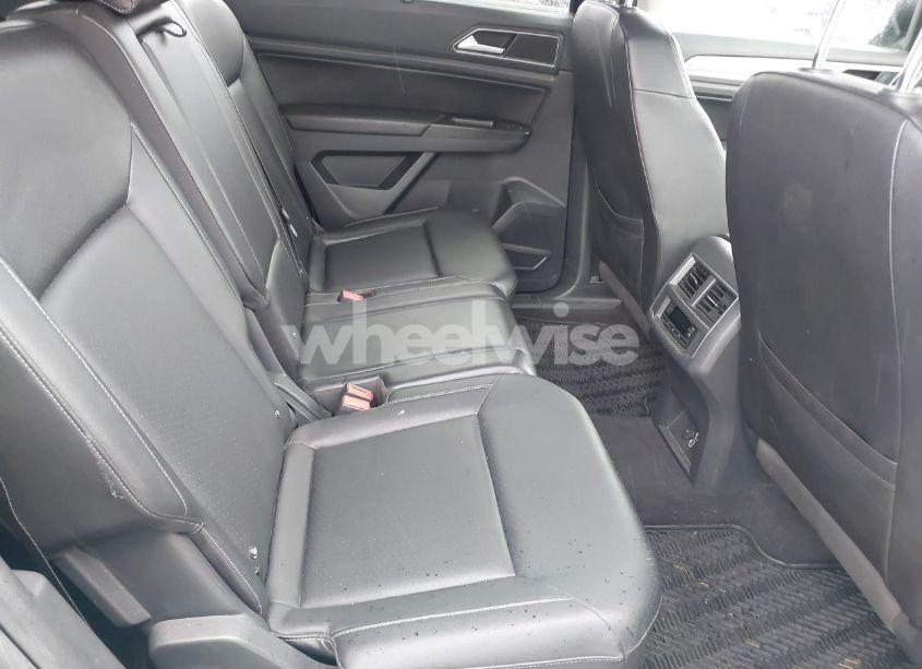 Photo 8 of 2018 Volkswagen Atlas 3.6L V6 SE (VIN 1V2KR2CA1JC543807)