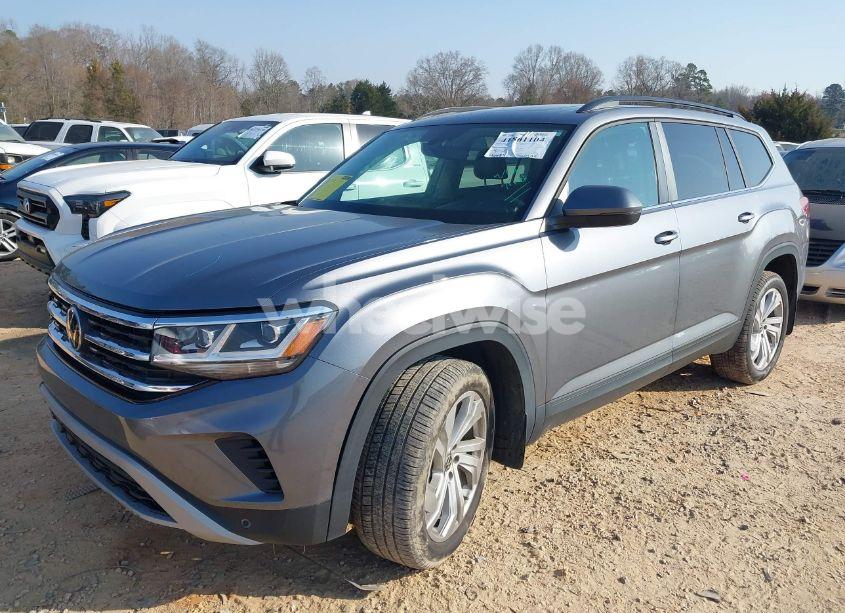 Photo 2 of 2022 Volkswagen Atlas 3.6L V6 SE W/TECHNOLOGY (VIN 1V2KR2CA1NC507850)