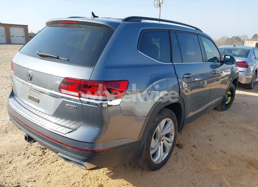 Photo 4 of 2022 Volkswagen Atlas 3.6L V6 SE W/TECHNOLOGY (VIN 1V2KR2CA1NC507850)